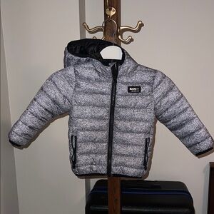 Roots Kids Reflective Puffer Jacket - Silver/Black 2T great condition!!